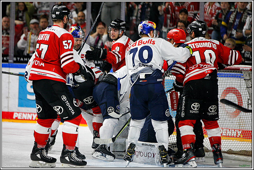 PENNY DEL; Koelner Haie- Red BUll Muenchen; Koeln, 08.11.2022